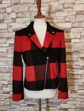 Dkny  Stylish Red and Black Plaid Women's Jacket
